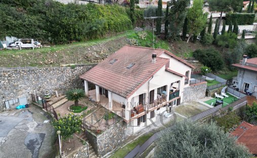 Villa in Porra, Liguria, Italy 1