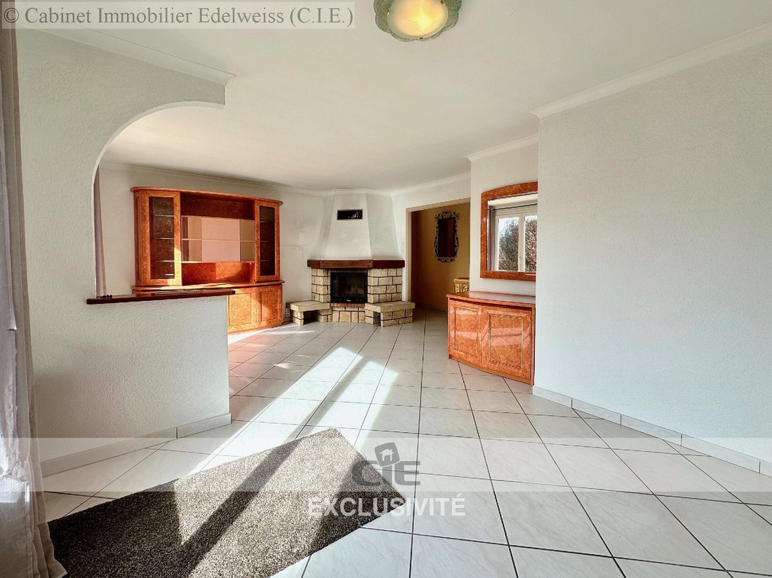 House in Collonges-sous-Salève, Auvergne-Rhône-Alpes, France 4 - 17255253