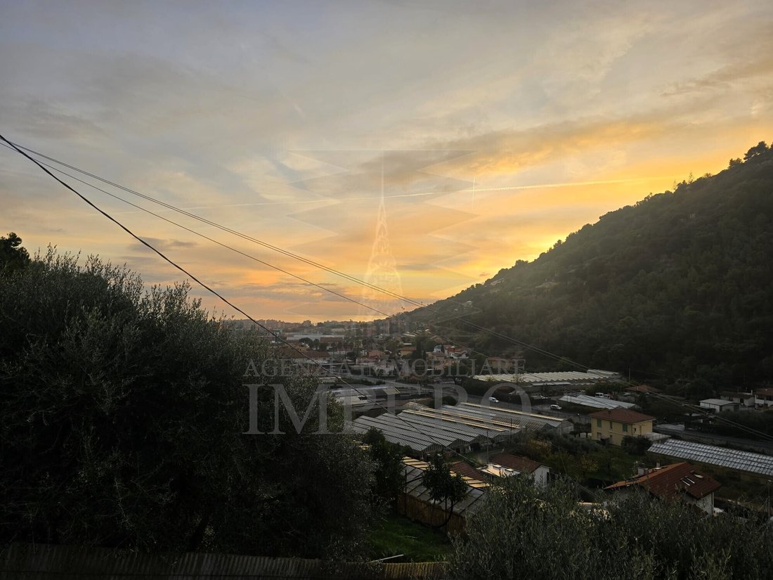 Villa in Vallecrosia, Liguria, Italy 3 - 17255271