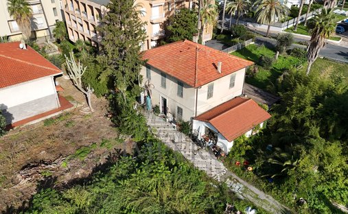 Villa in Bordighera, Ligurien, Italien 1