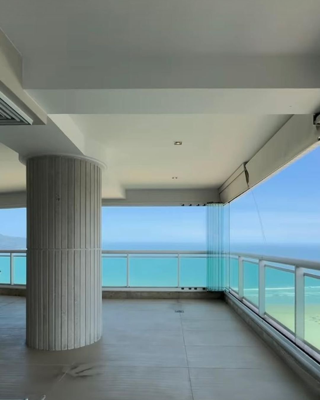 Apartment in Santos, State of São Paulo, Brazil 2 - 17251714