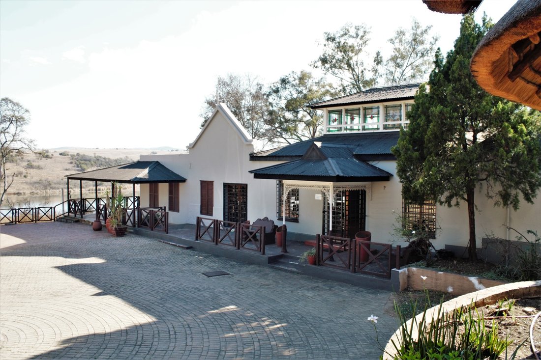 Farm Ranch in Mogale City Local Municipality, Gauteng, South Africa 1 - 17250617