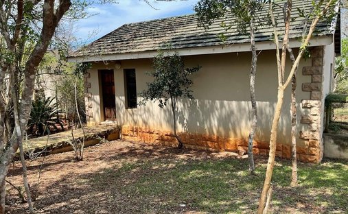 Farm Ranch in Hluhluwe, KwaZulu-Natal, South Africa 1
