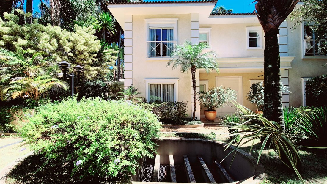 Condo in Jardim Cordeiro, State of São Paulo, Brazil 1 - 17251548