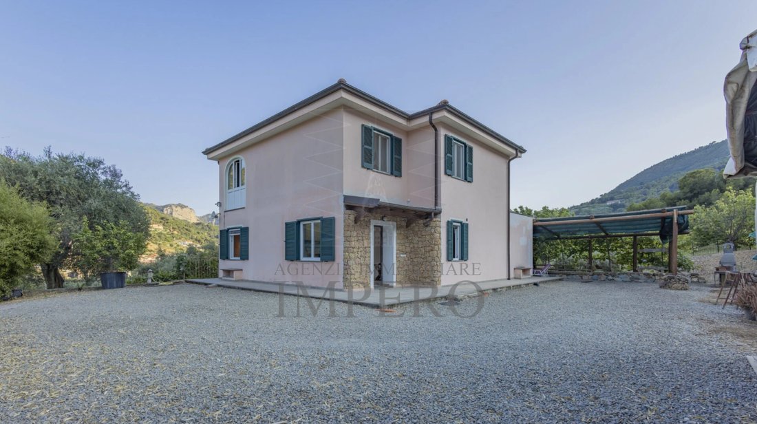 House in Varase-Bevera, Ventimiglia, Liguria 1 - 17255828