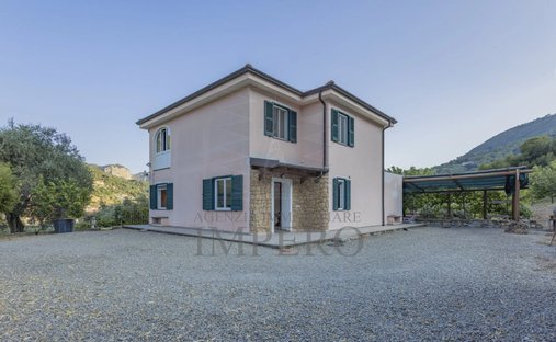 Casa a Varase-Bevera, Ventimiglia, Liguria 1