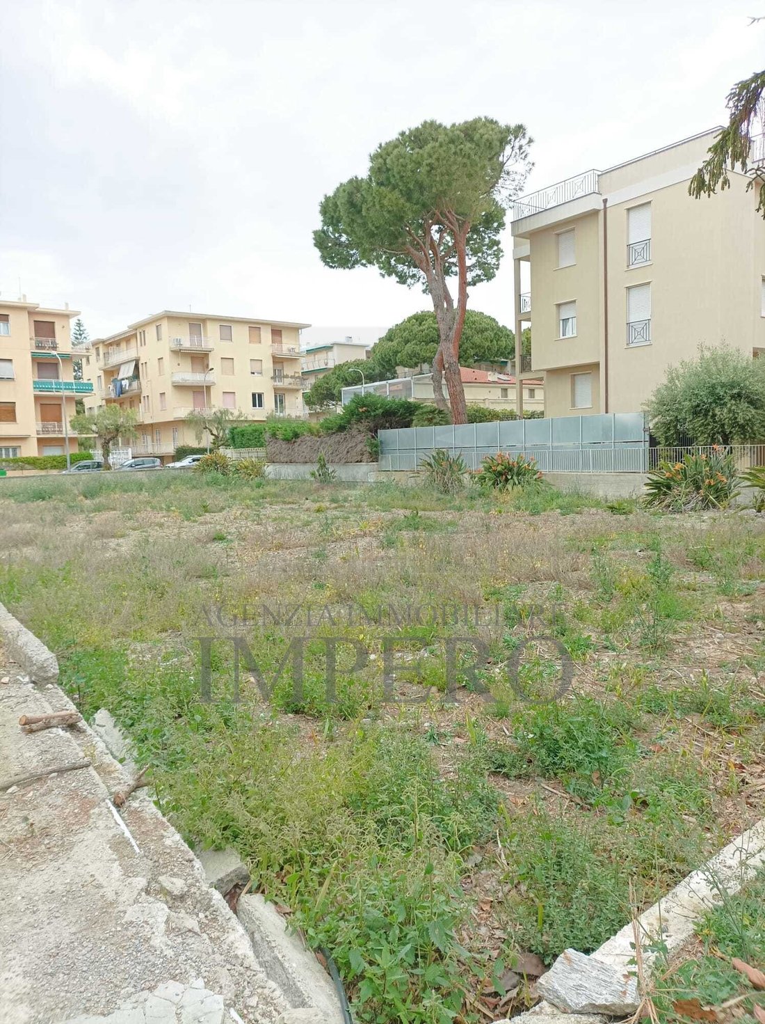 Land in Bordighera, Liguria, Italy 1 - 17254123