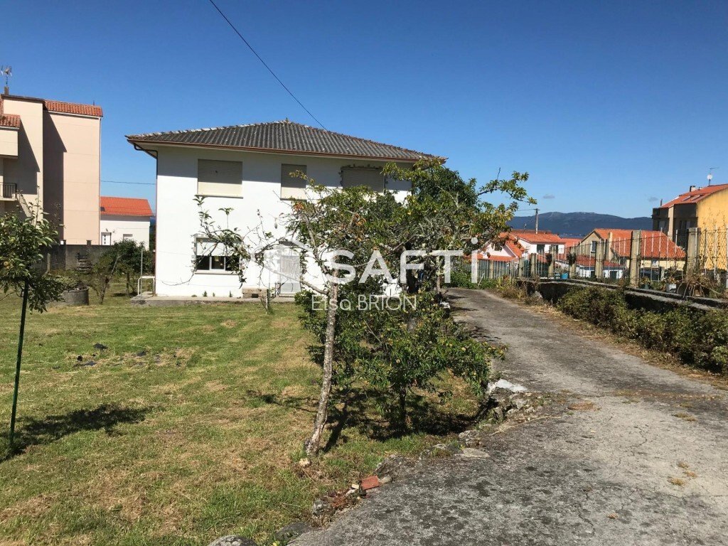 House in Goyanes, Porto do Son, Spain 3 - 17256888