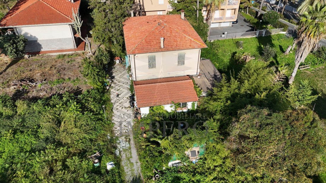 Villa in Bordighera, Liguria, Italy 4 - 17255076