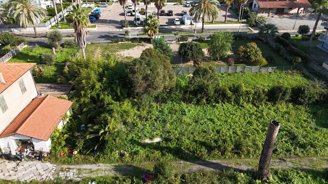 Villa in Bordighera, Liguria, Italy 5 - 17255076