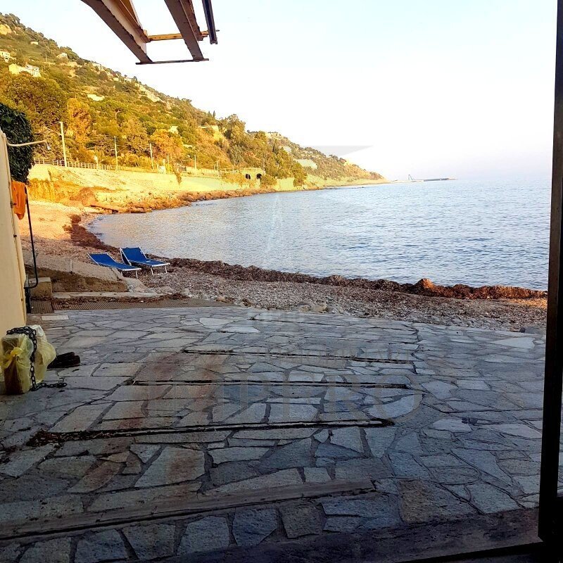 Apartment in Latte, Ventimiglia, Liguria 1 - 17255840