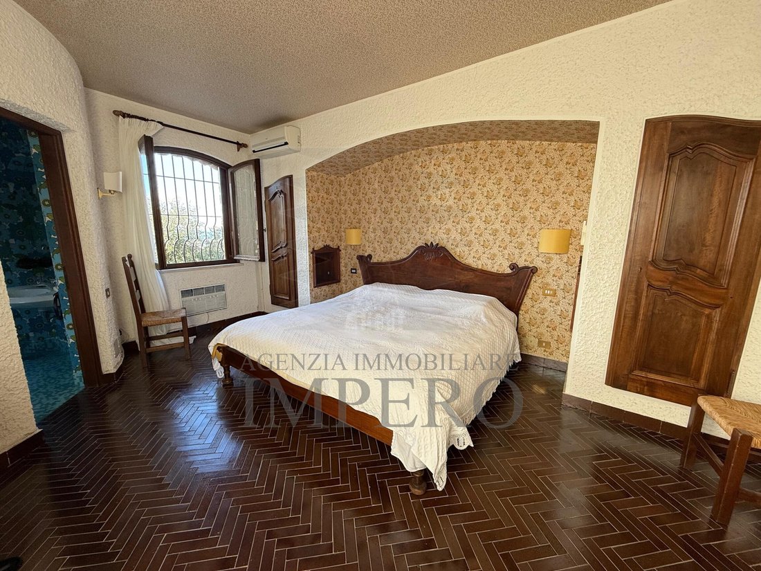 Villa in Bordighera, Liguria, Italy 4 - 17255401