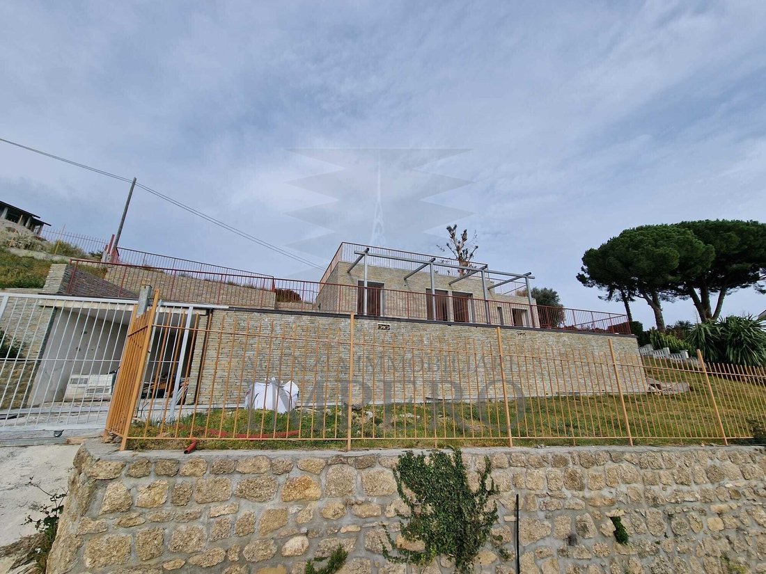 Villa in Bordighera, Liguria, Italy 5 - 17254340