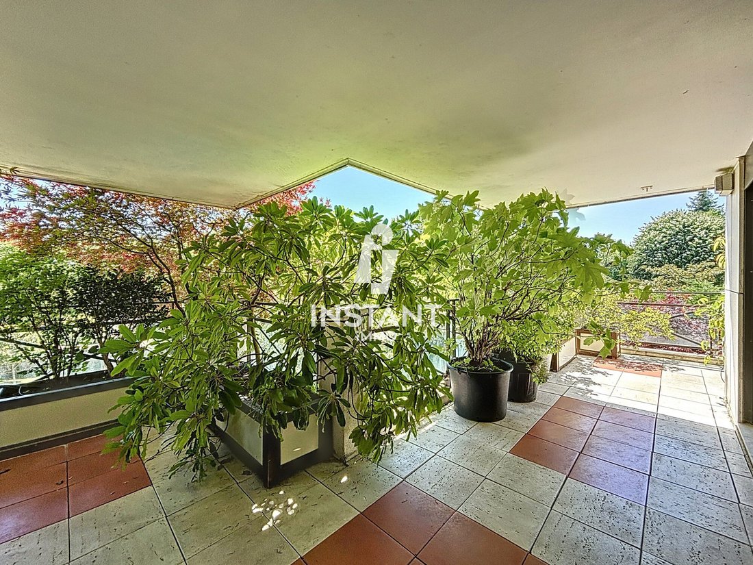 Apartment in Nogent-sur-Marne, Ile-de-France, France 1 - 17256751
