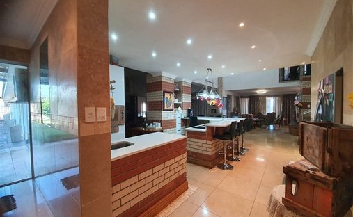 Farm Ranch in Johannesburg, Gauteng, South Africa 1