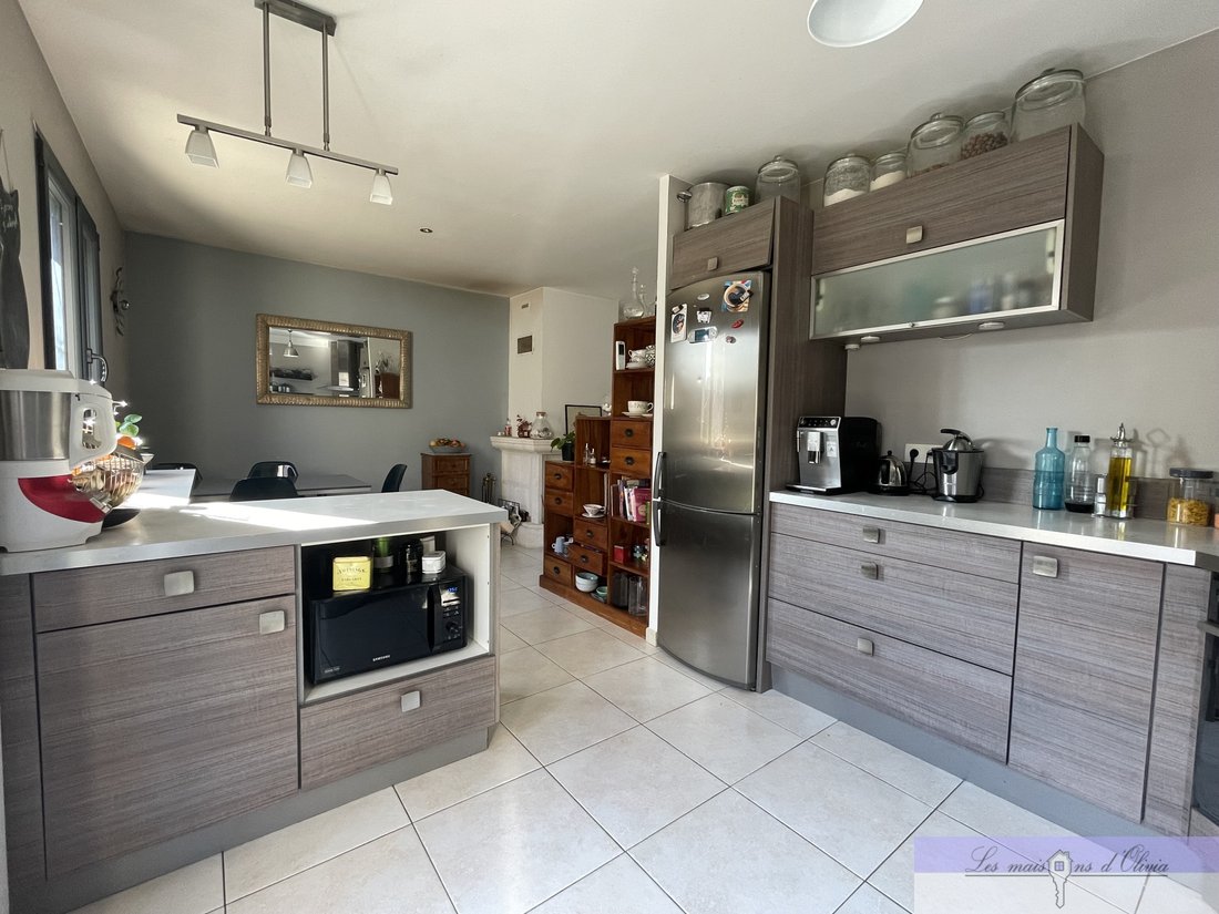 House in Sucy-en-Brie, Ile-de-France, France 2 - 16091391