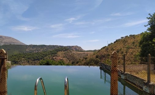 Land in Ardales, Andalusien, Spanien 1
