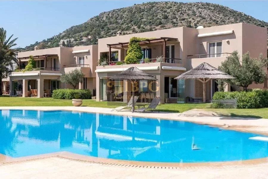 Villa in Koinotita Larumnas, Opountioi, Greece 3 - 17248248