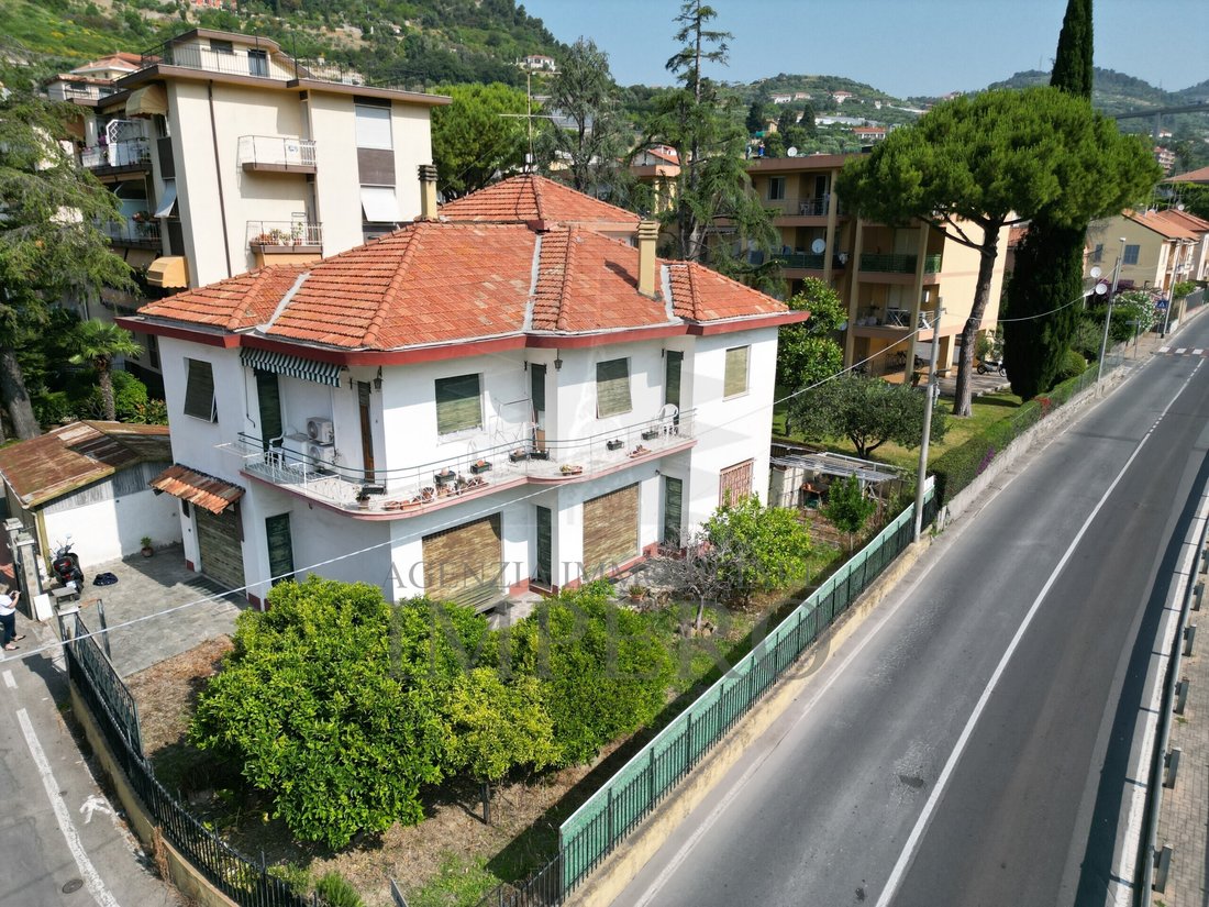 House in Bordighera, Liguria, Italy 2 - 17255791