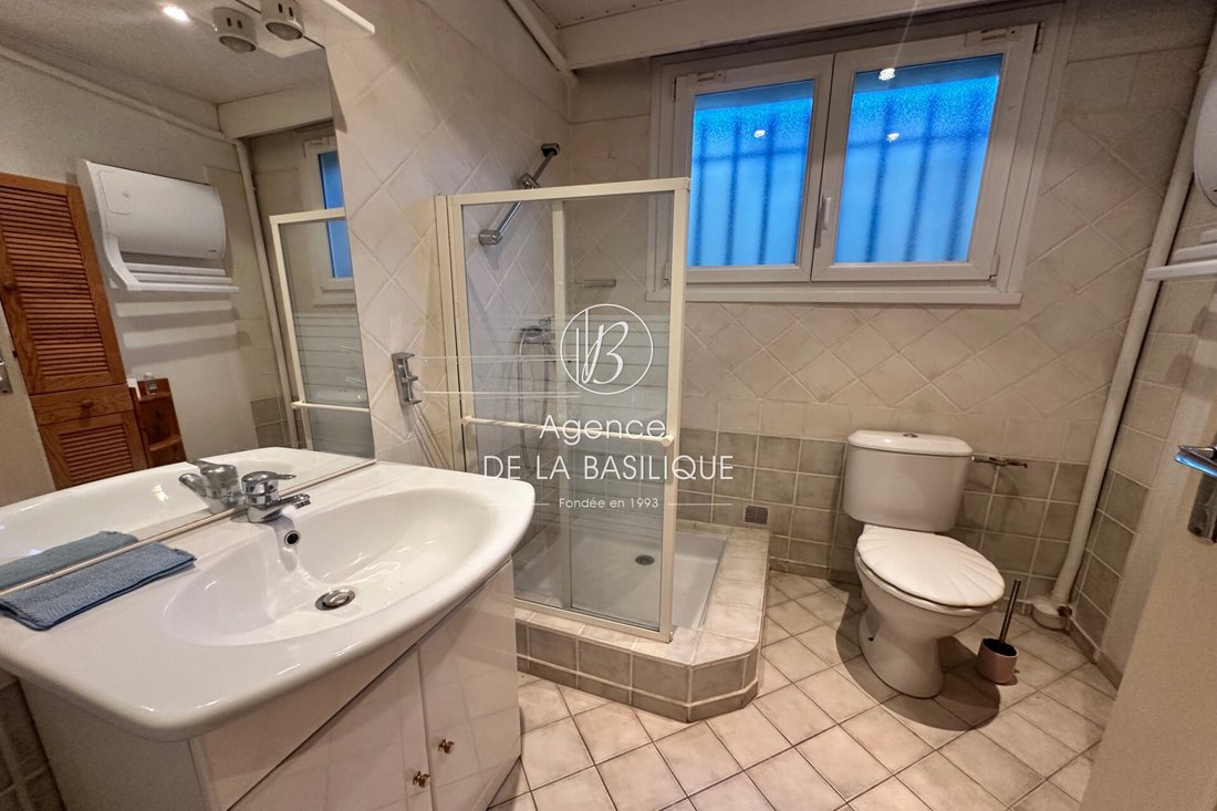 Villa in Centre Ville, Saint-Maximin-la-Sainte-Baume, France 5 - 17247761