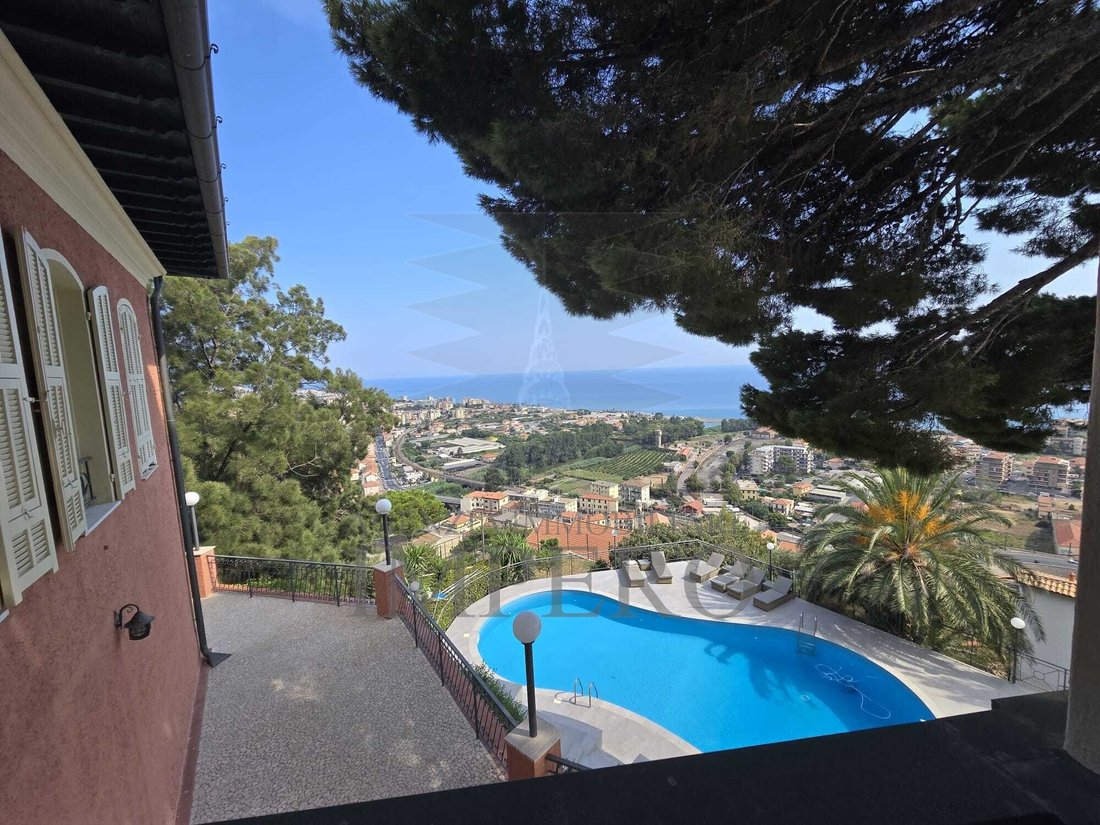 Villa in Nervia, Ventimiglia, Liguria 2 - 17254523