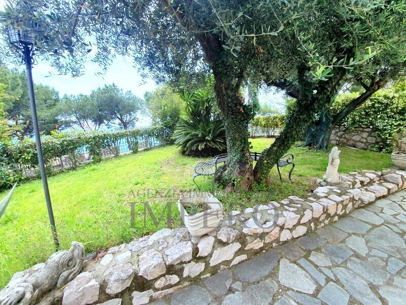 Villa in Grimaldi-Mortola, Ventimiglia, Ligurien 5 - 17255510