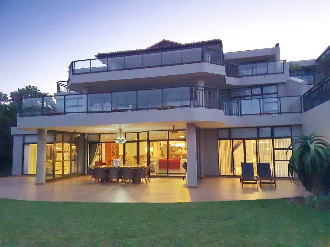 Apartment in Dolphin Coast, KwaZulu-Natal, South Africa 2 - 17253140