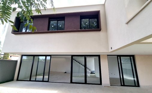 Condo in Jardim Cordeiro, State of São Paulo, Brazil 1