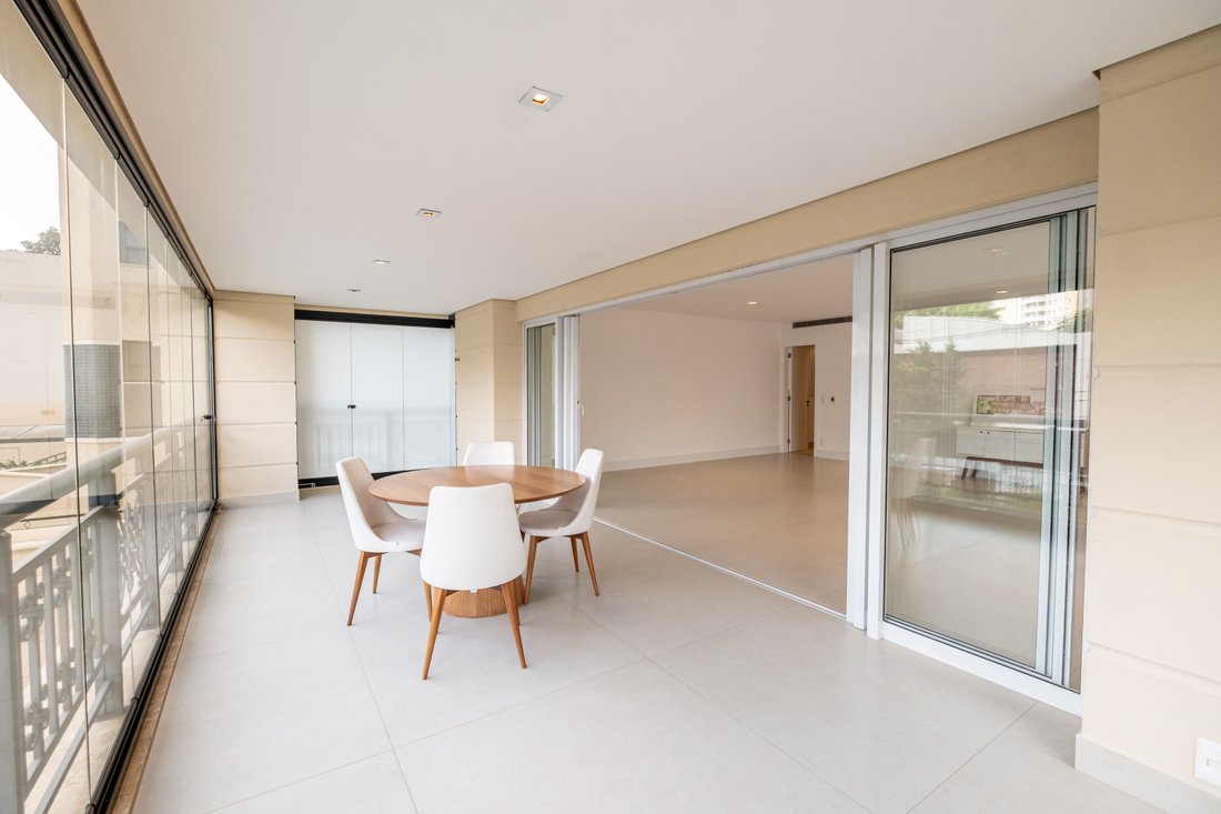 Apartment in Itaim Bibi, State of São Paulo, Brazil 2 - 17252326