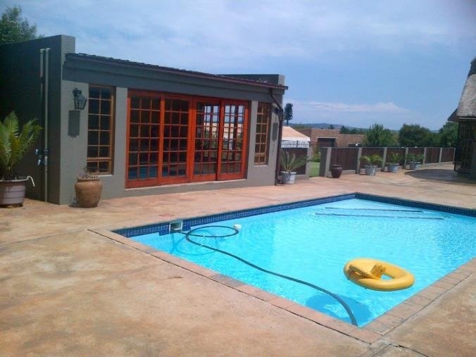 House in Johannesburg, Gauteng, South Africa 4 - 17253225