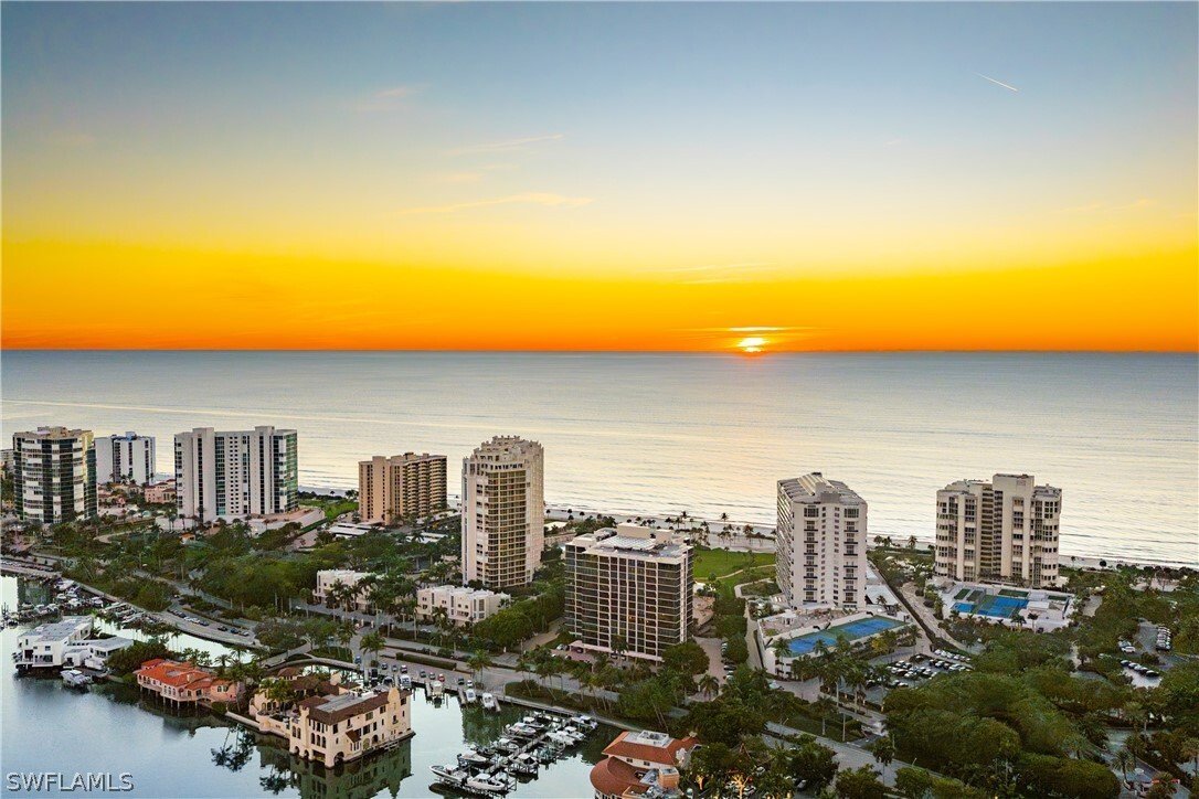 Condo in Naples, Florida, United States 4 - 17253833