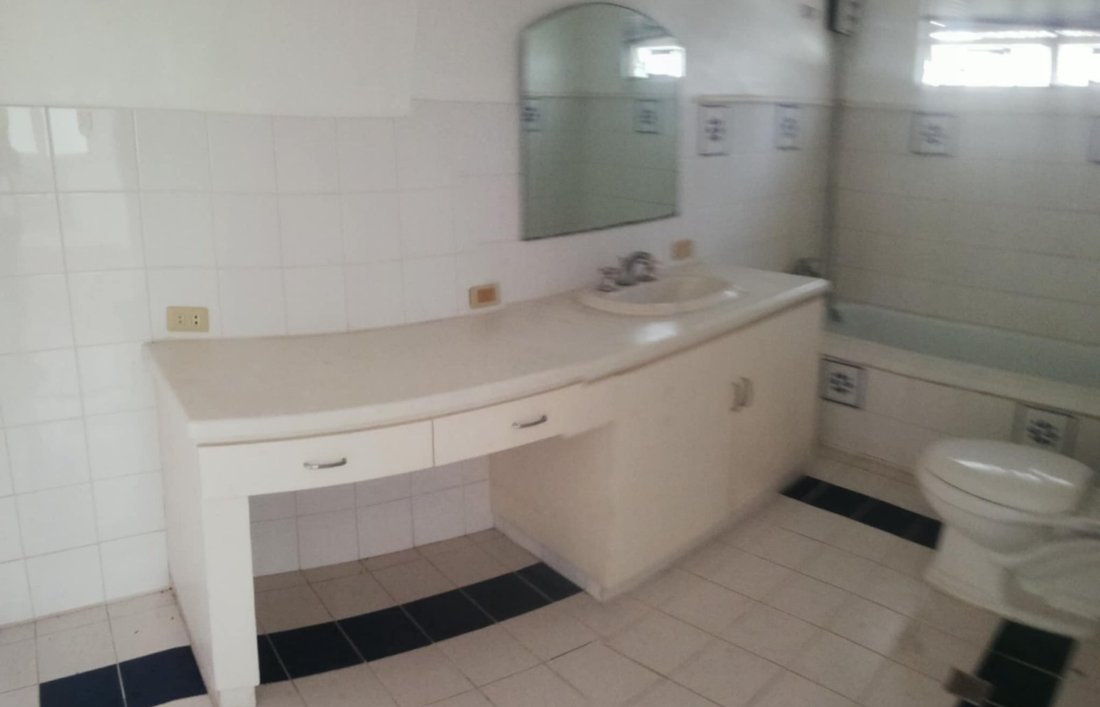 House in Muntinlupa, Metro Manila, Philippines 5 - 17248925