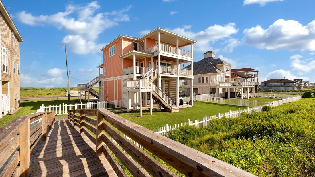 House in Galveston, Texas, United States 4 - 17250175