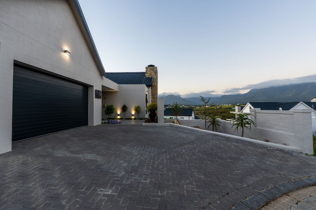 House in George, Western Cape, South Africa 5 - 17251647