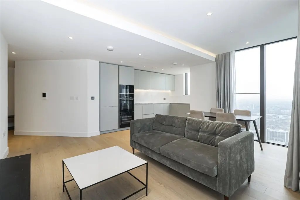 Apartment in Poplar, Tower Hamlets, England 1 - 17253951