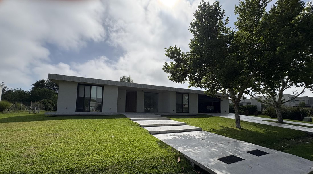 House in Pilar, Buenos Aires Province, Argentina 2 - 17250491