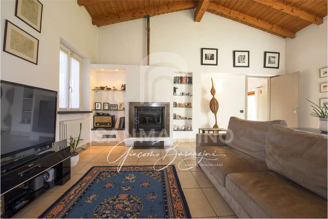 Villa in Travedona Monate, Lombardy, Italy 4 - 17254195