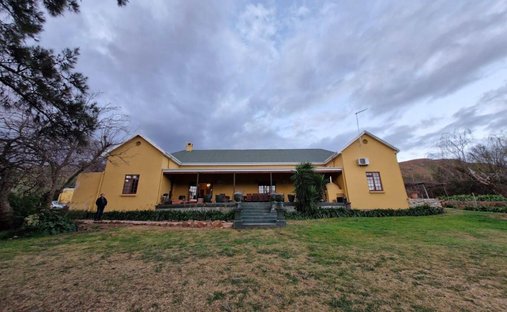 Farm Ranch in Ladismith, Western Cape, South Africa 1
