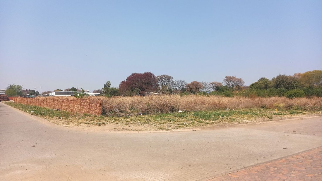Land in Johannesburg, Gauteng, South Africa 3 - 17248995
