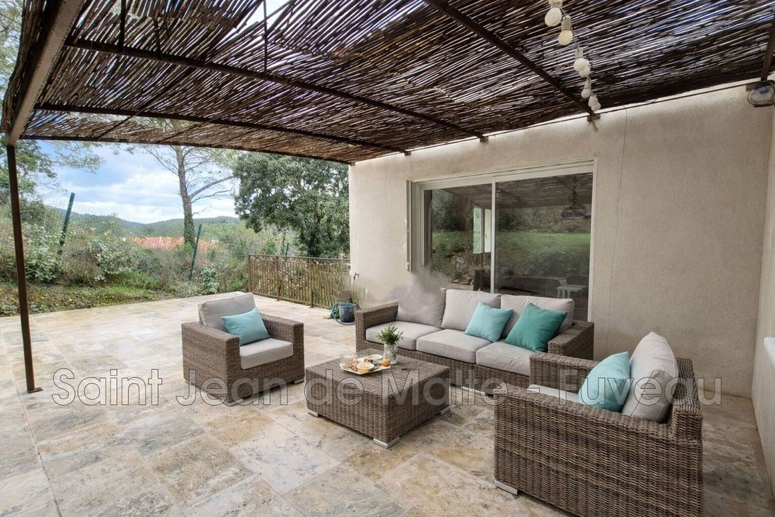 Villa in La Bouilladisse, Provence-Alpes-Côte d'Azur, France 1 - 17247768