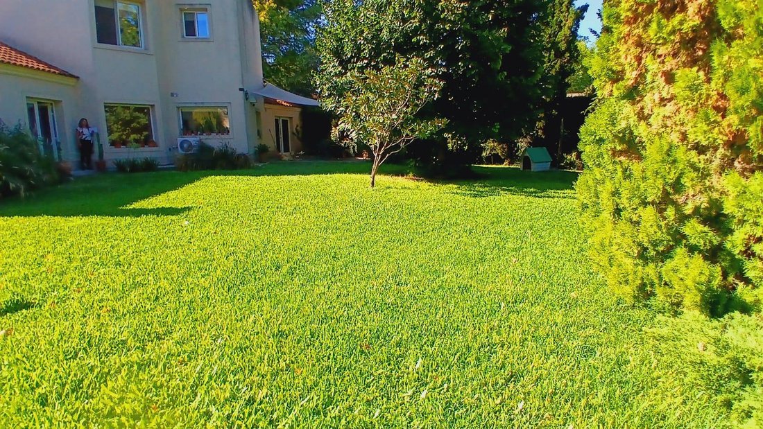 House in Villa Udaondo, Buenos Aires Province, Argentina 3 - 17250953