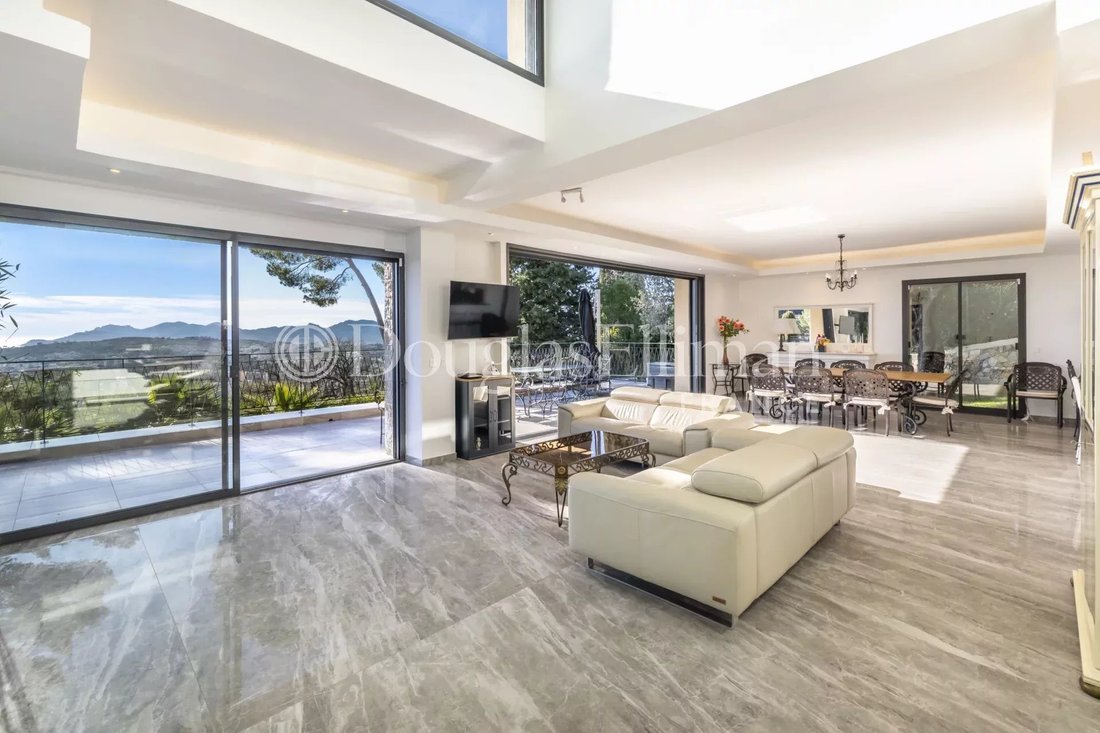 Villa in Mougins, Provence-Alpes-Côte d'Azur, France 4 - 17254582