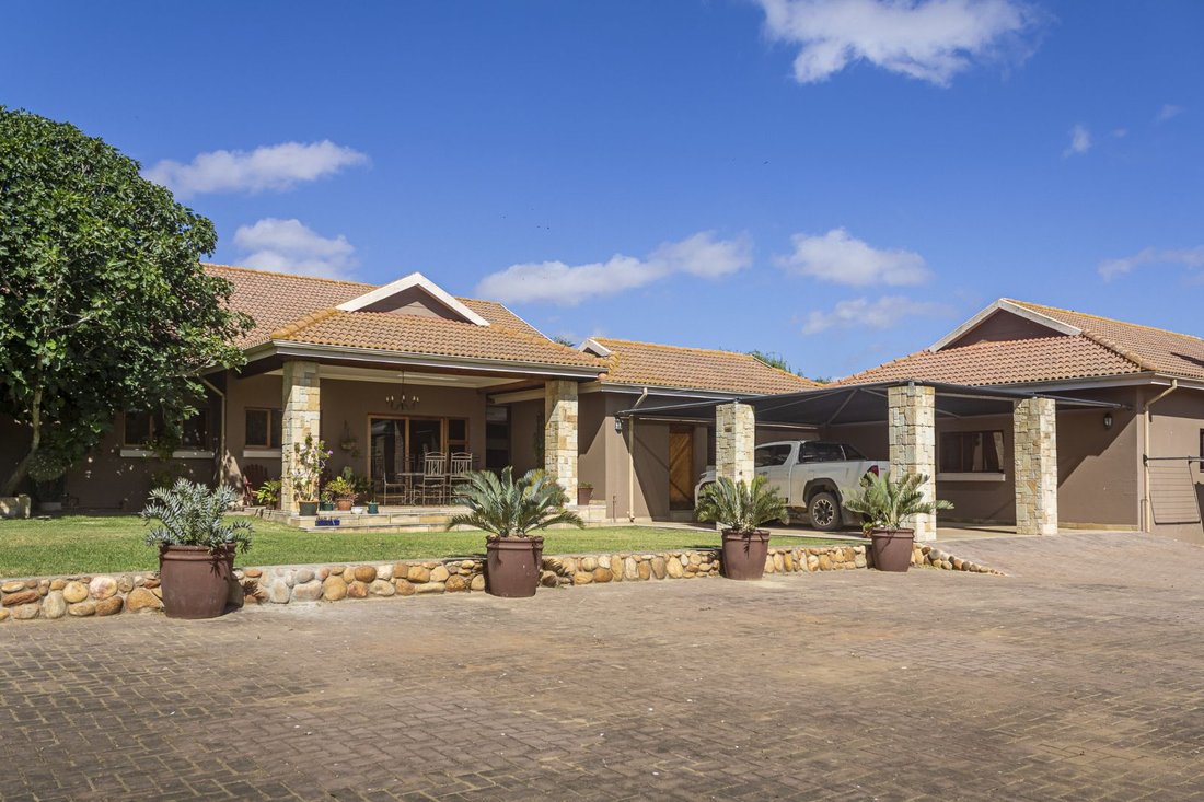 Farm Ranch in Johannesburg, Gauteng, South Africa 3 - 17253360