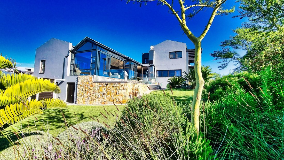 House in Oubaai Golf Estate, Western Cape, South Africa 2 - 17253637