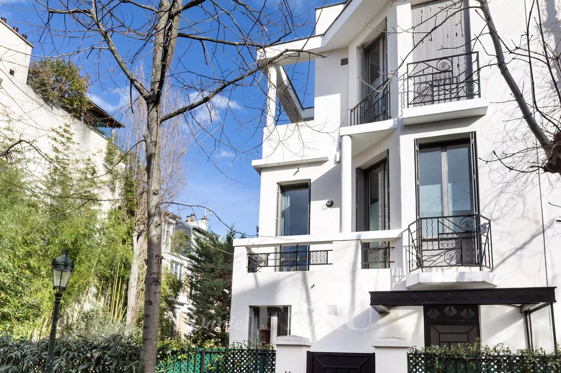 Estate in Auteuil Sud, Paris 16e Arrondissement, Paris 3 - 17140837