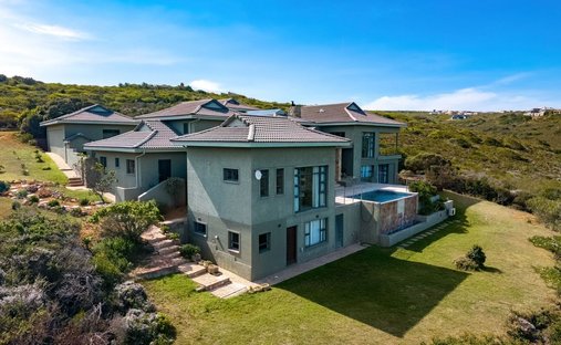 House in Moquini Coastal Estate, Western Cape, South Africa 1