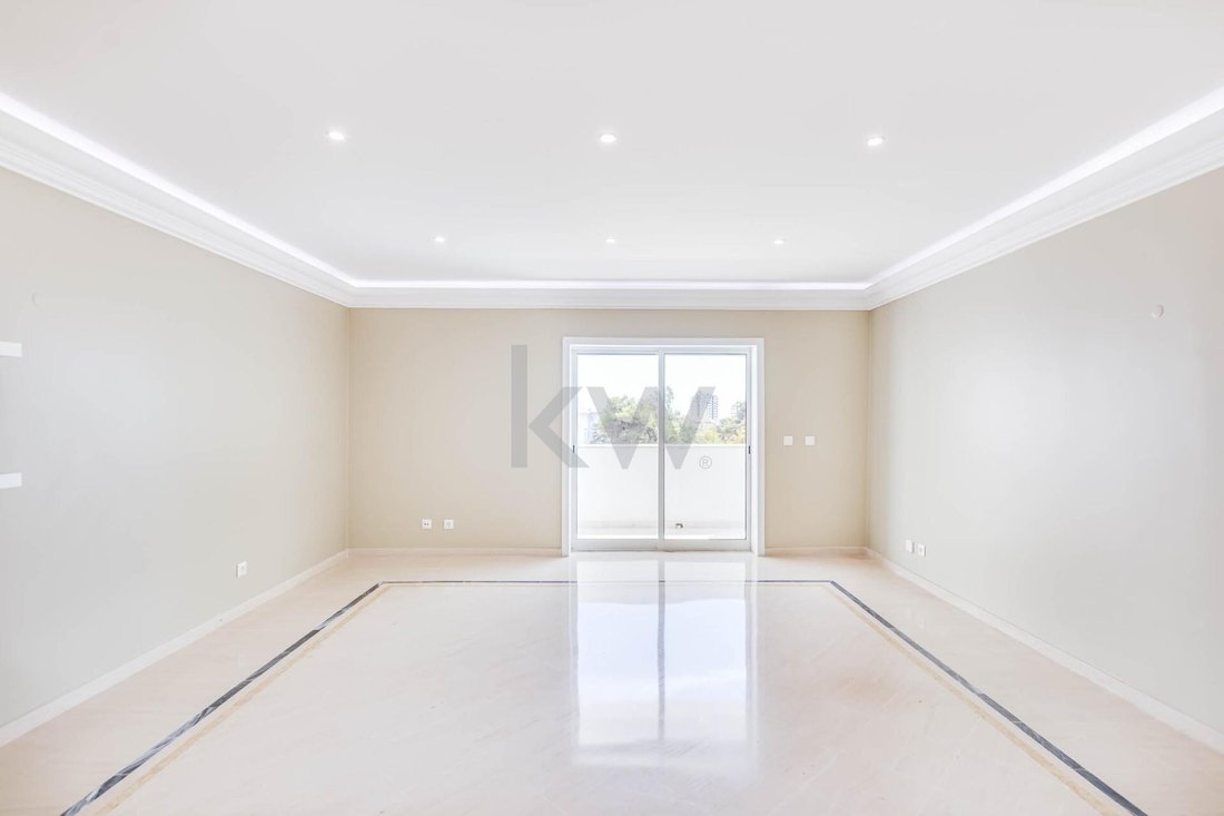 Apartment in Cascais e Estoril, Lisbon, Portugal 1 - 17253265