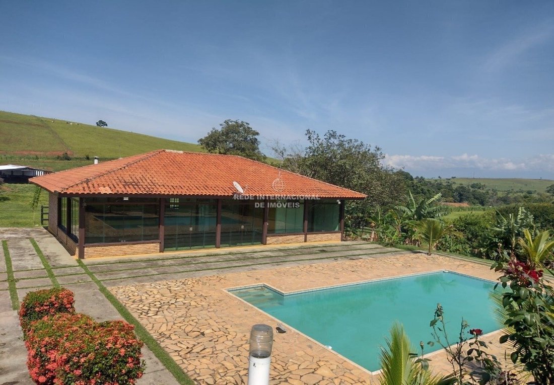 Farm Ranch in Ronco, State of Paraná, Brazil 1 - 17257732
