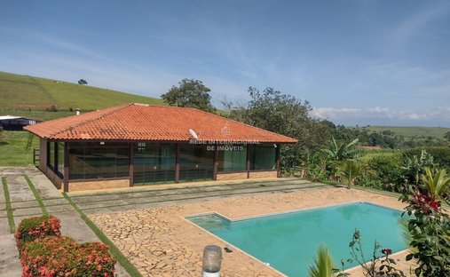 Farm Ranch in Ronco, Paraná, Brasilien 1