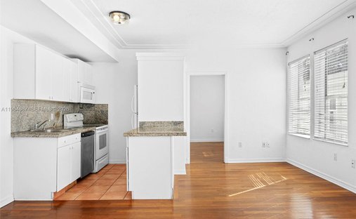Condo in Miami Beach, Florida, United States 1